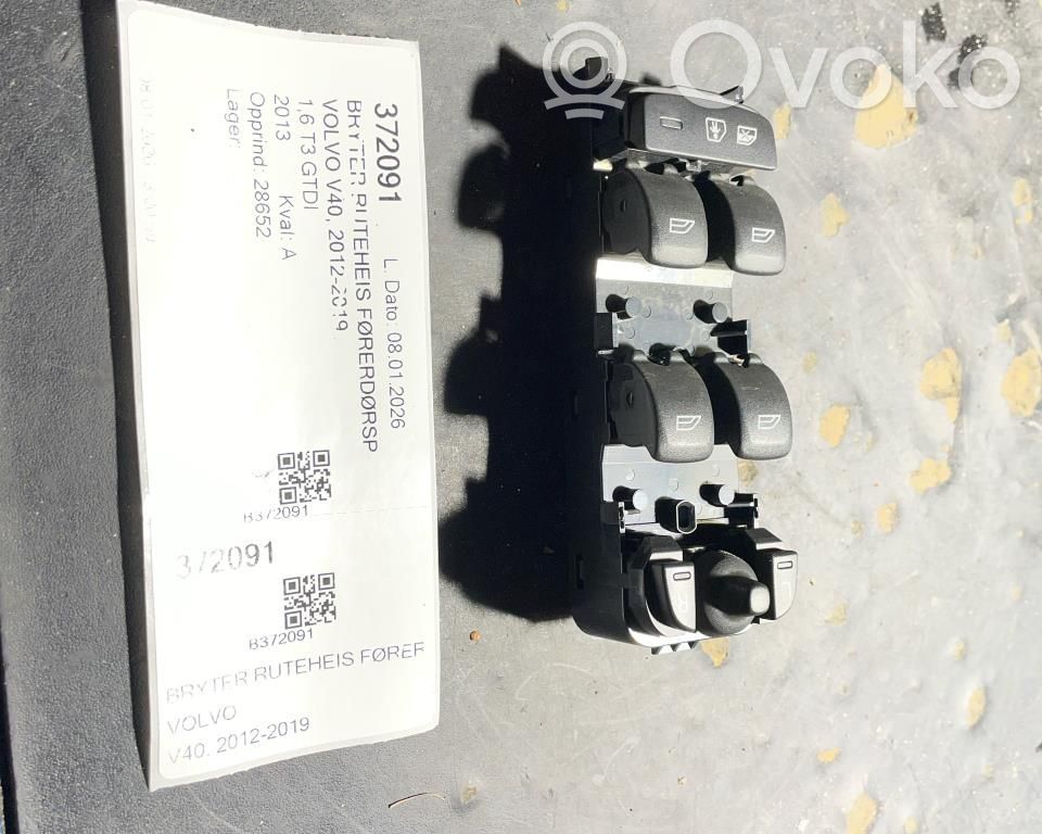 Volvo V40 Electric window control switch 