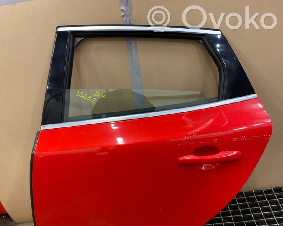 Volvo V40 Galinės durys 