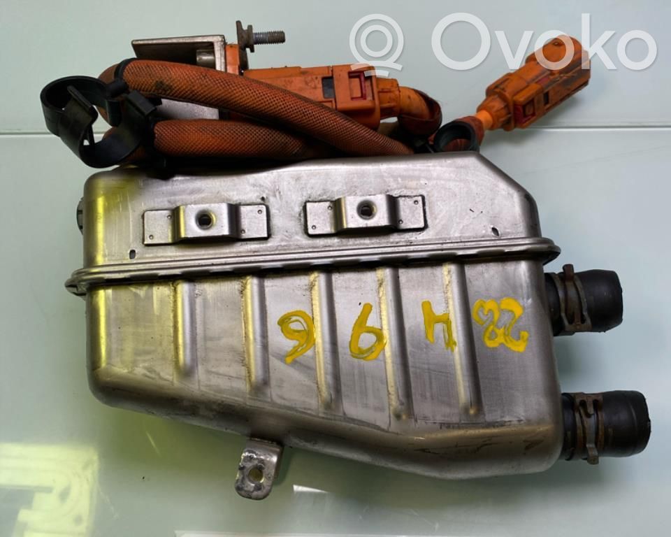 Volkswagen PASSAT B8 Electric battery heater 