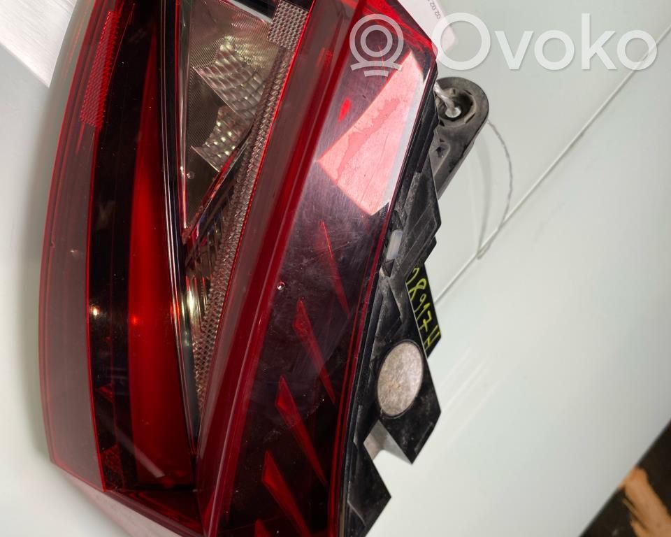 Skoda Enyaq iV Lampă spate în caroserie 