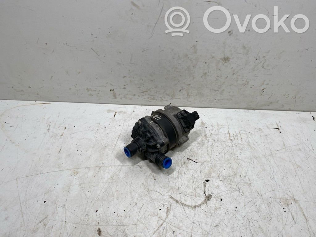 Volvo V60 Vesipumppu 