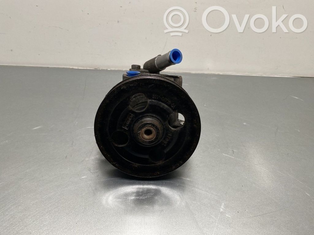 Ford Mondeo MK IV Ohjaustehostimen pumppu 