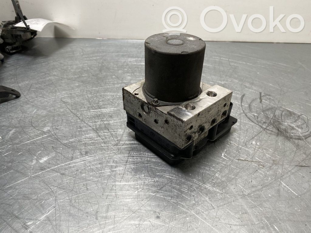 BMW 5 E60 E61 ABS Pump 