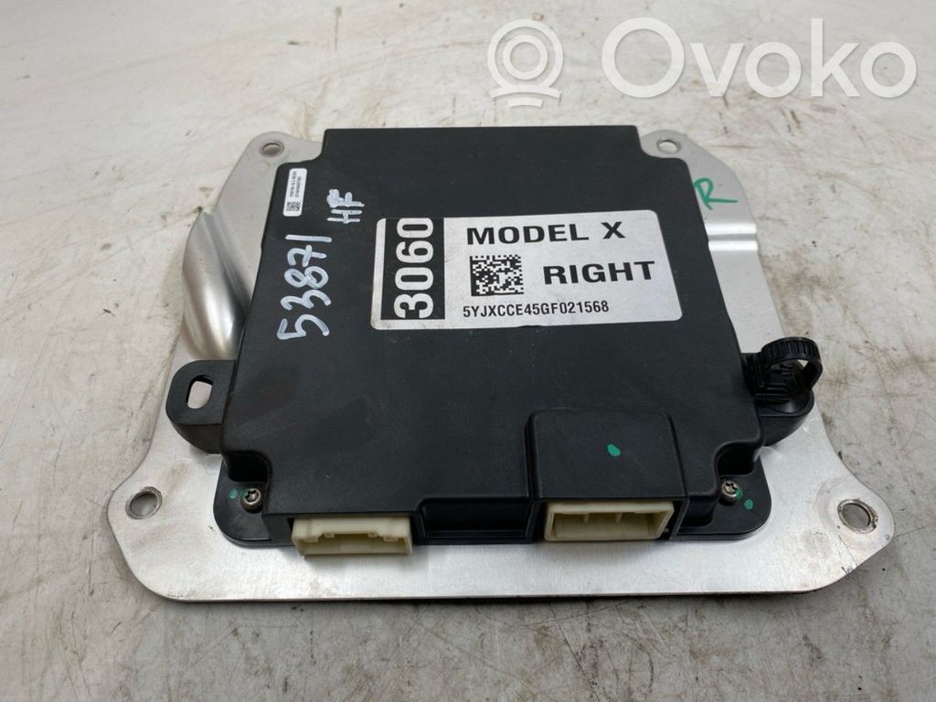 Door control unit/module   105018310C,105018399C,105018300D,105018300E,105018300F,105018301F,105018303G,105018310C,105018399C