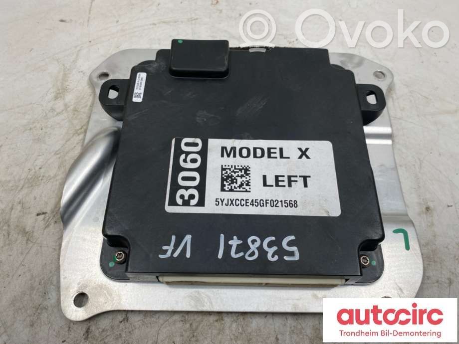 Tesla Model X Durų elektronikos valdymo blokas 