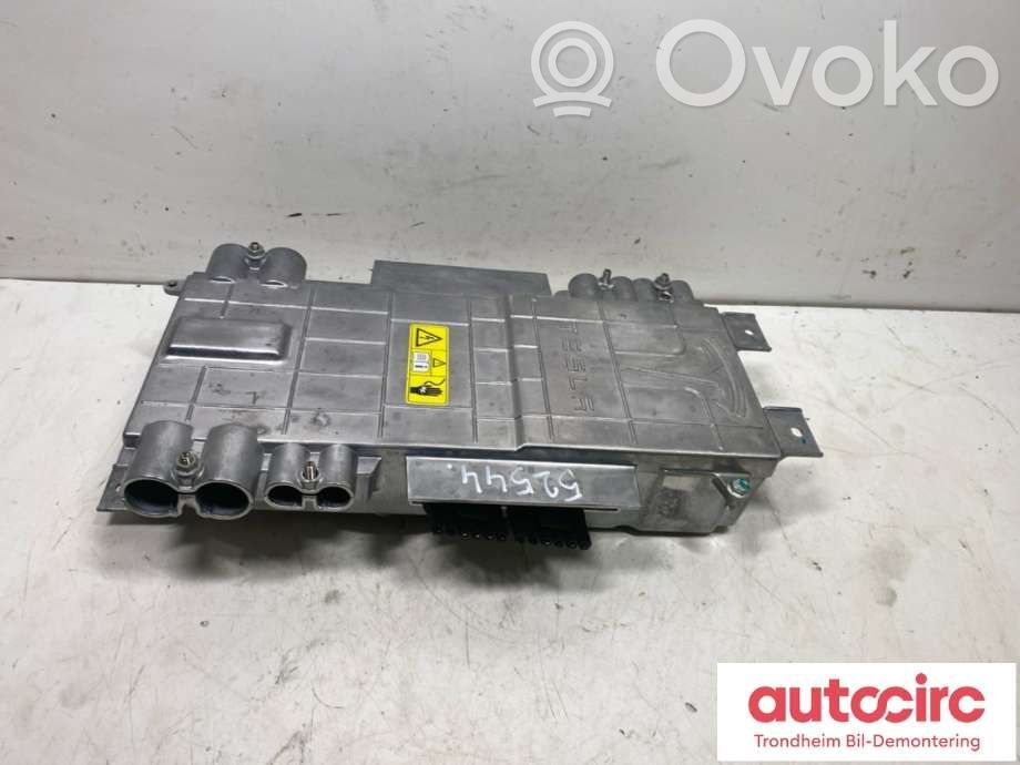 Tesla Model S High voltage junction box 