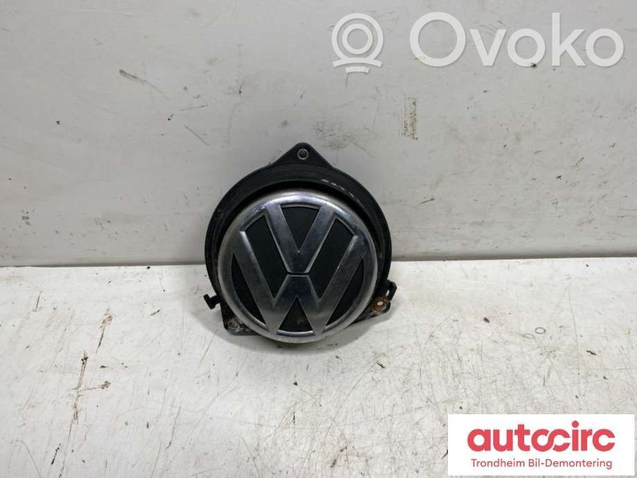 Volkswagen Golf VI Uchwyt / Rączka zewnętrzna otwierania klapy tylnej / bagażnika 