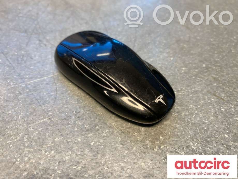 Tesla Model S Ignition key/card 
