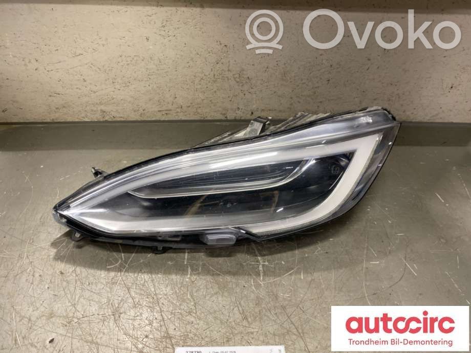 Tesla Model S Headlight/headlamp 