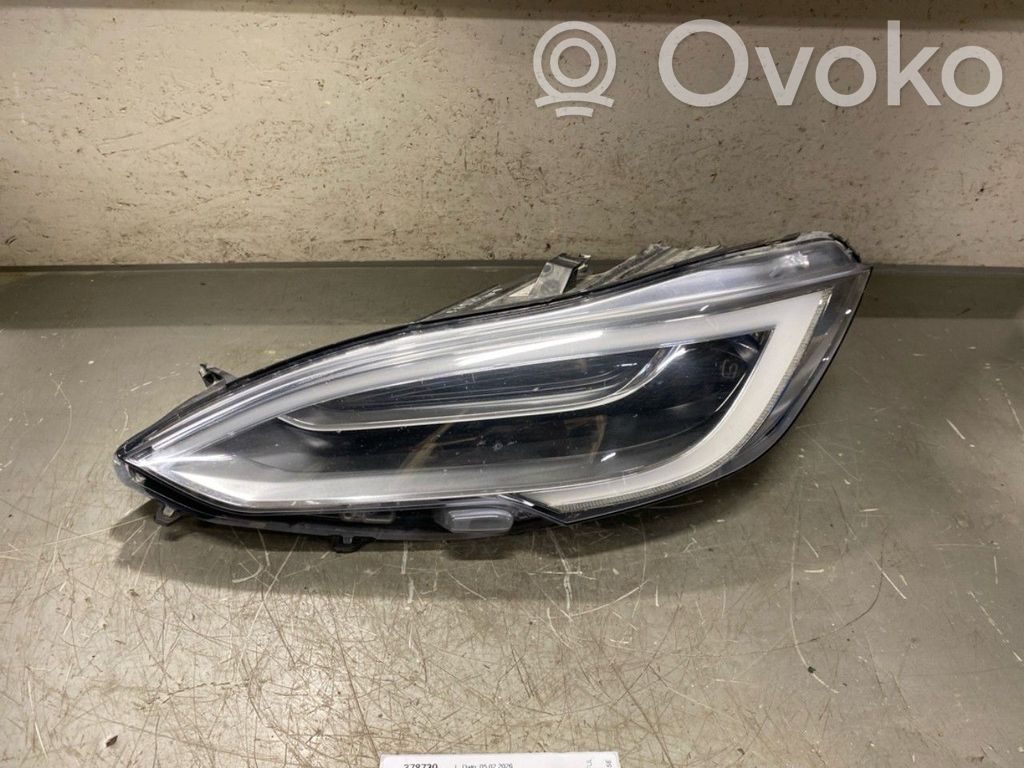 Tesla Model S Scheinwerfer 