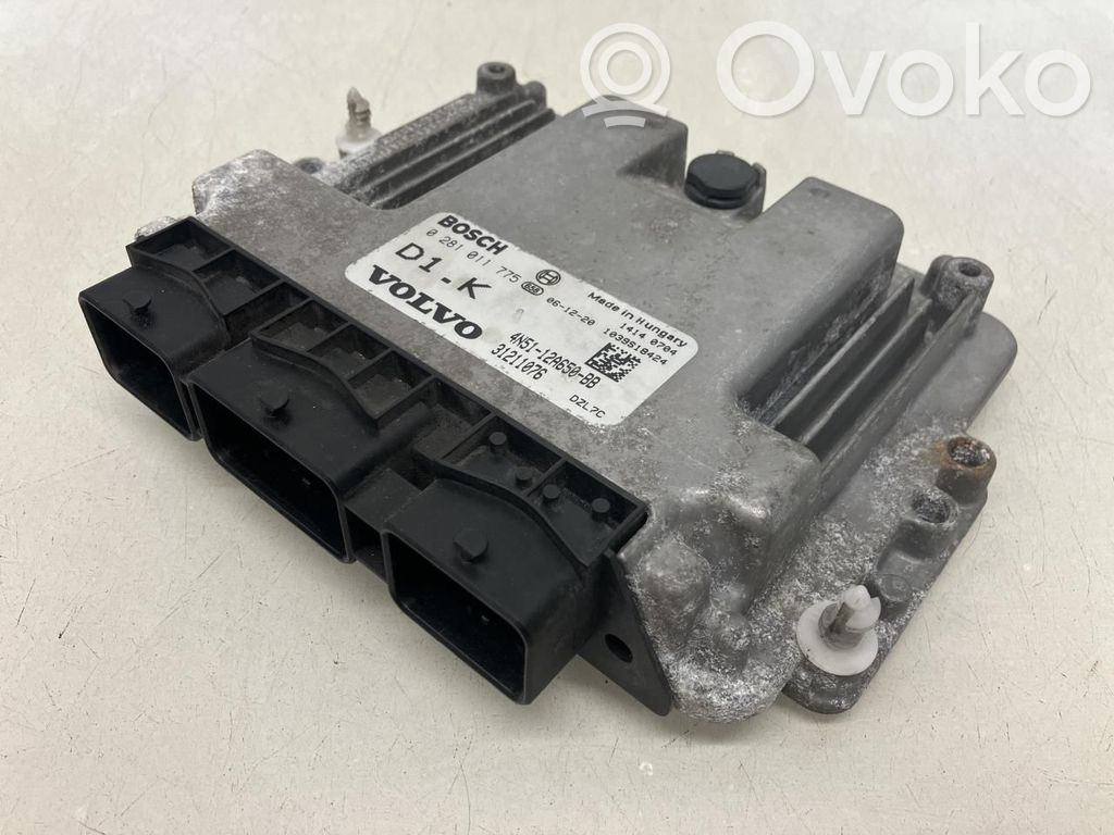 Volvo C30 Engine control unit/module ECU 