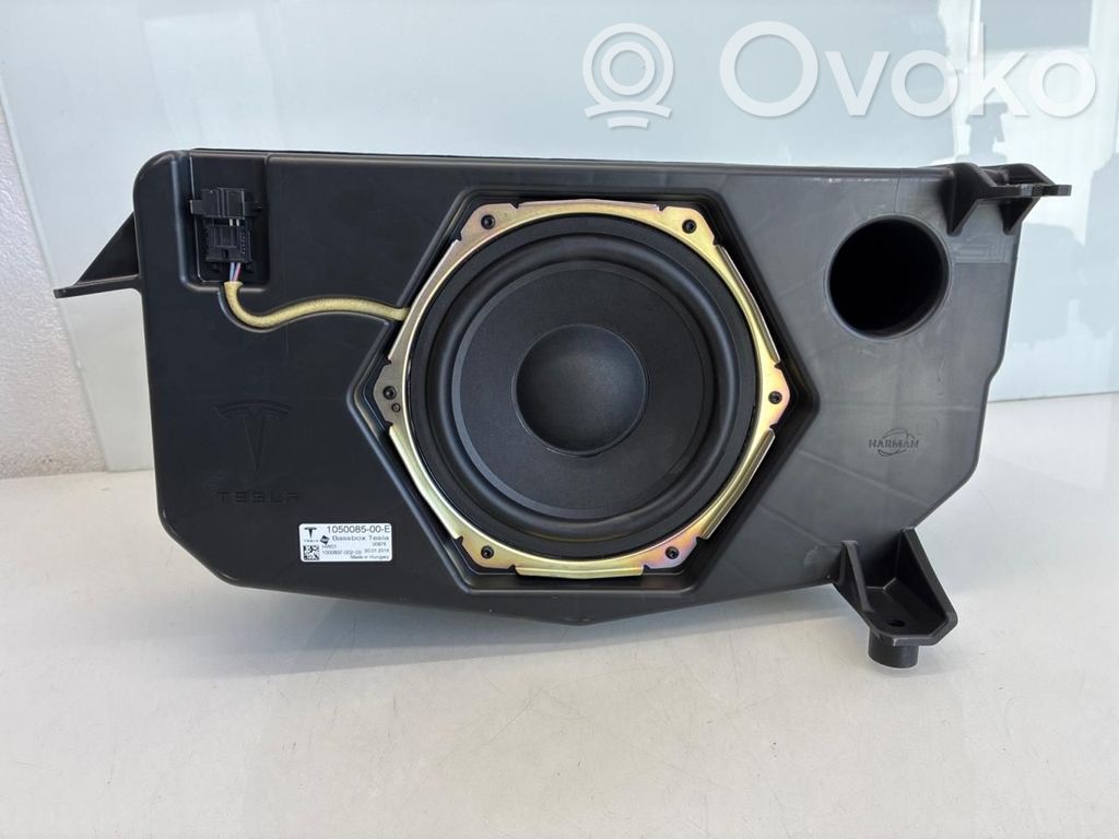 Tesla Model X Altavoz subwoofer 