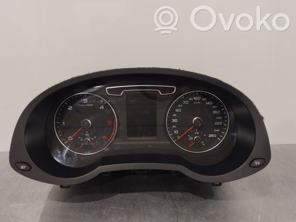 Audi Q3 8U Nopeusmittari (mittaristo) 