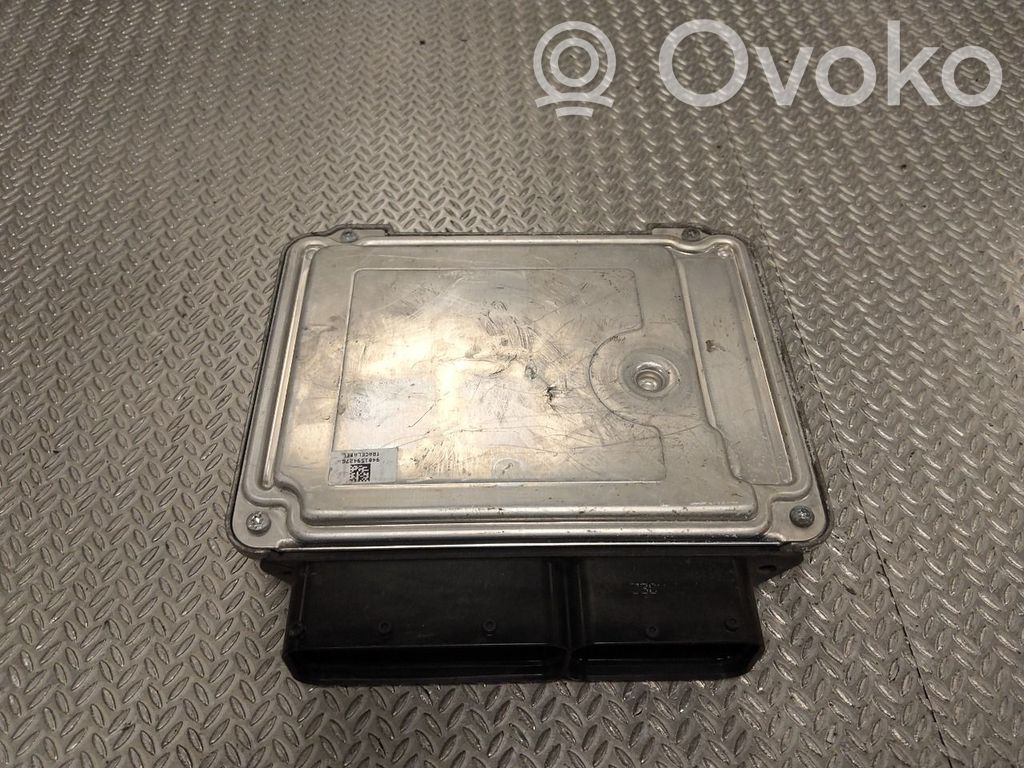 Volkswagen Golf VI Engine control unit/module ECU 