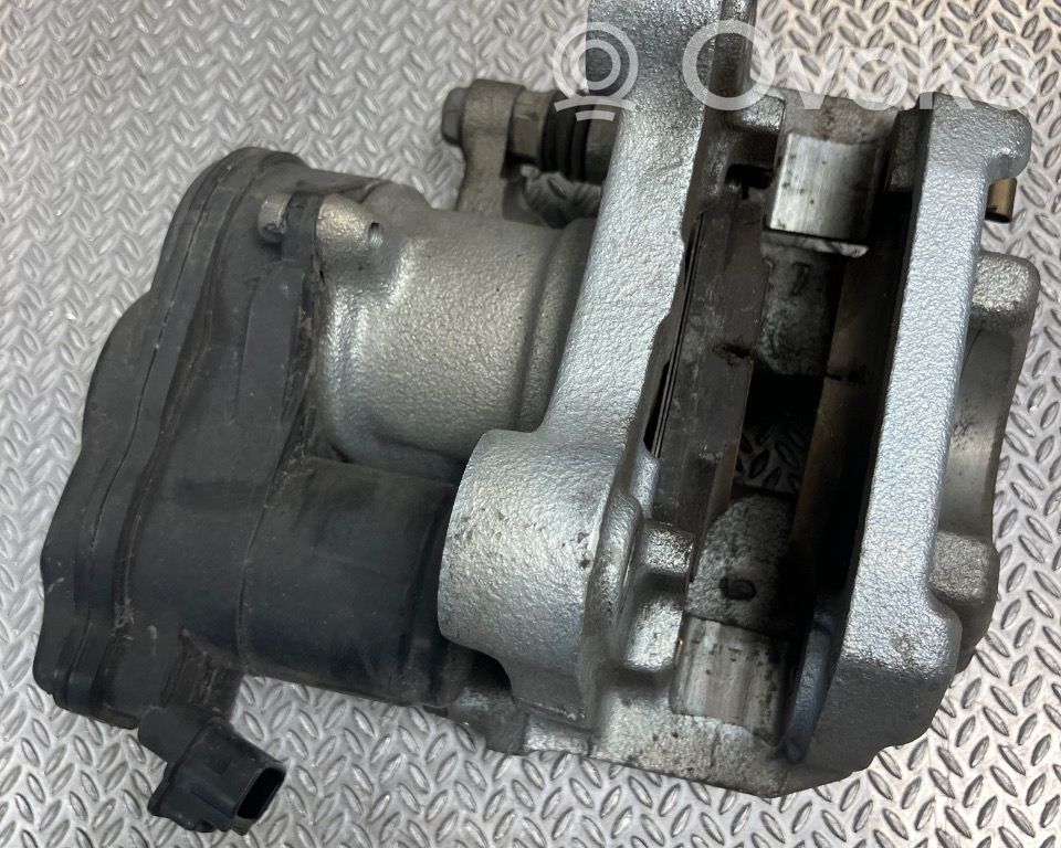 Toyota bZ4X Etrier frână spate