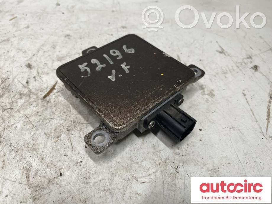 Mitsubishi Outlander Xenon-valojen ohjainlaite/moduuli 