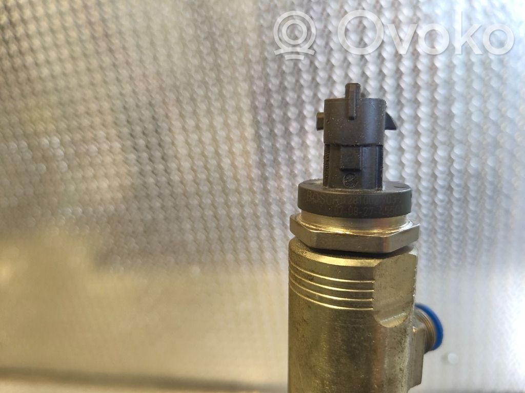 Fuel splitter   93192559,93188016,93188016,93192559