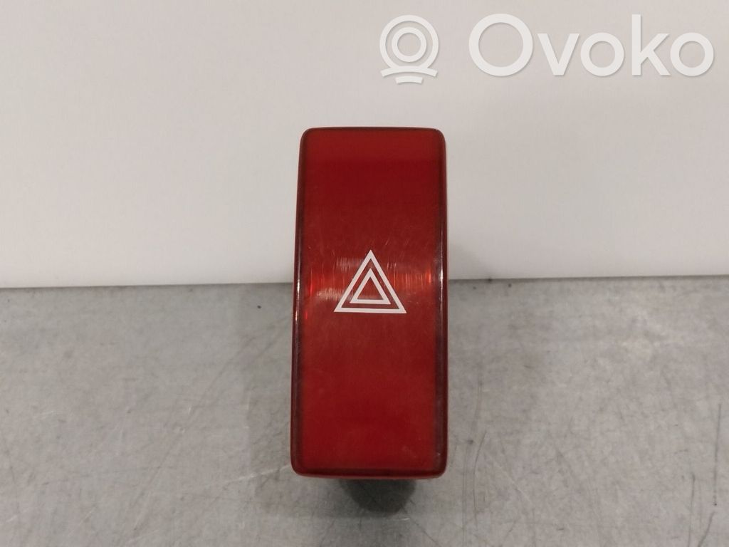 Honda CR-V Hazard light switch 
