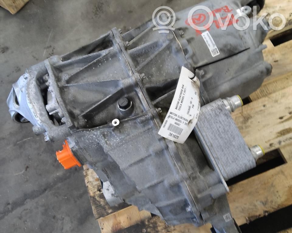 Tesla Model Y Elektromobilio variklis 