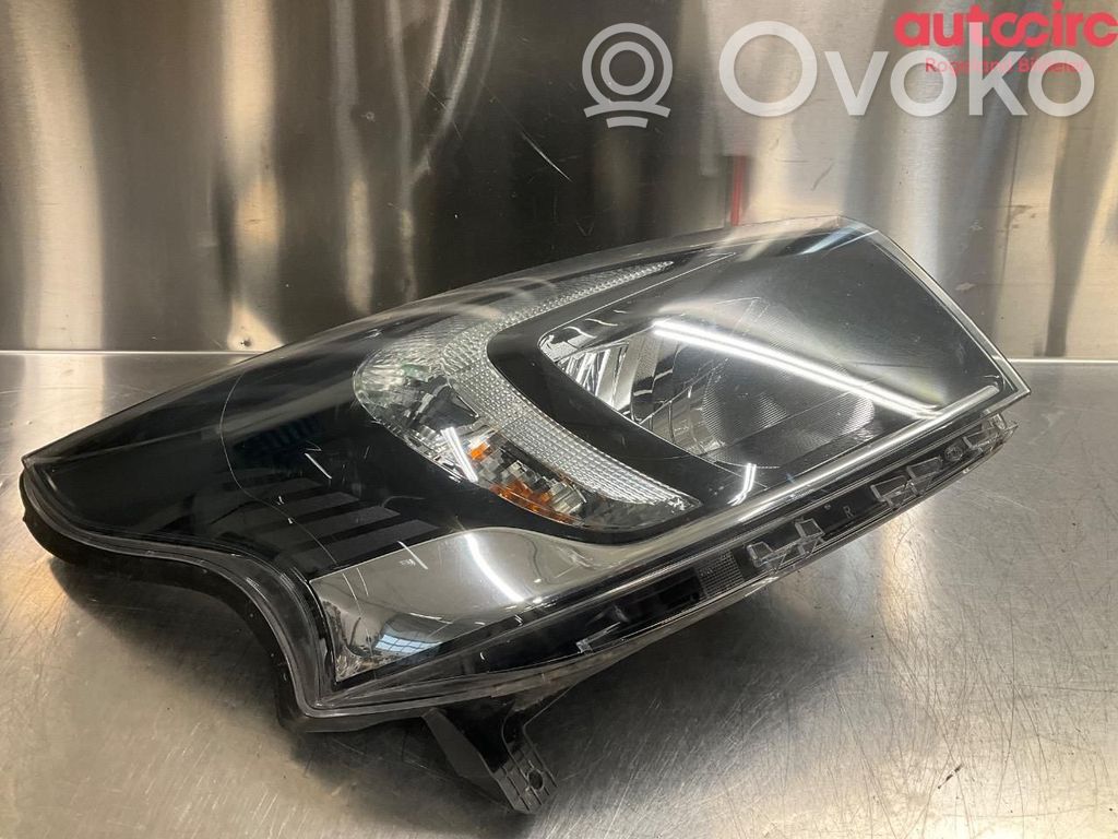 Opel Vivaro Scheinwerfer 