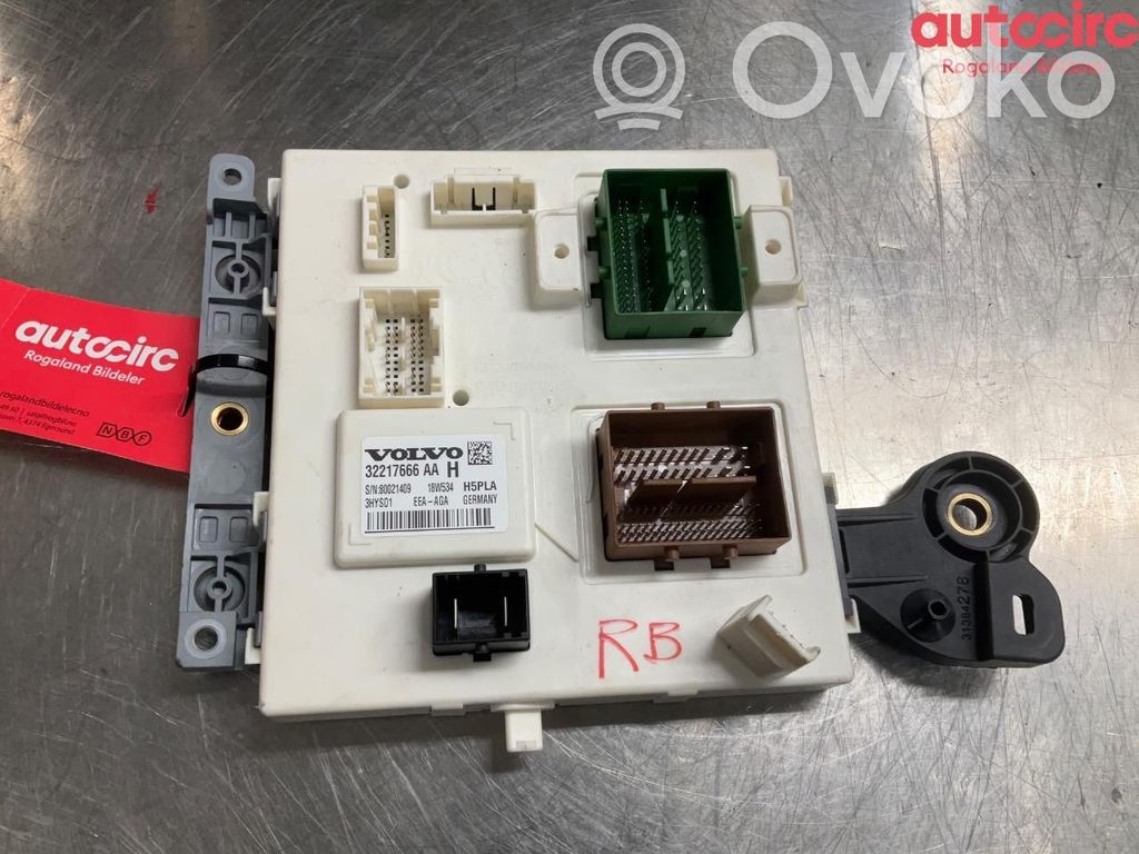 Volvo S90, V90 Modul de control caroserie central 