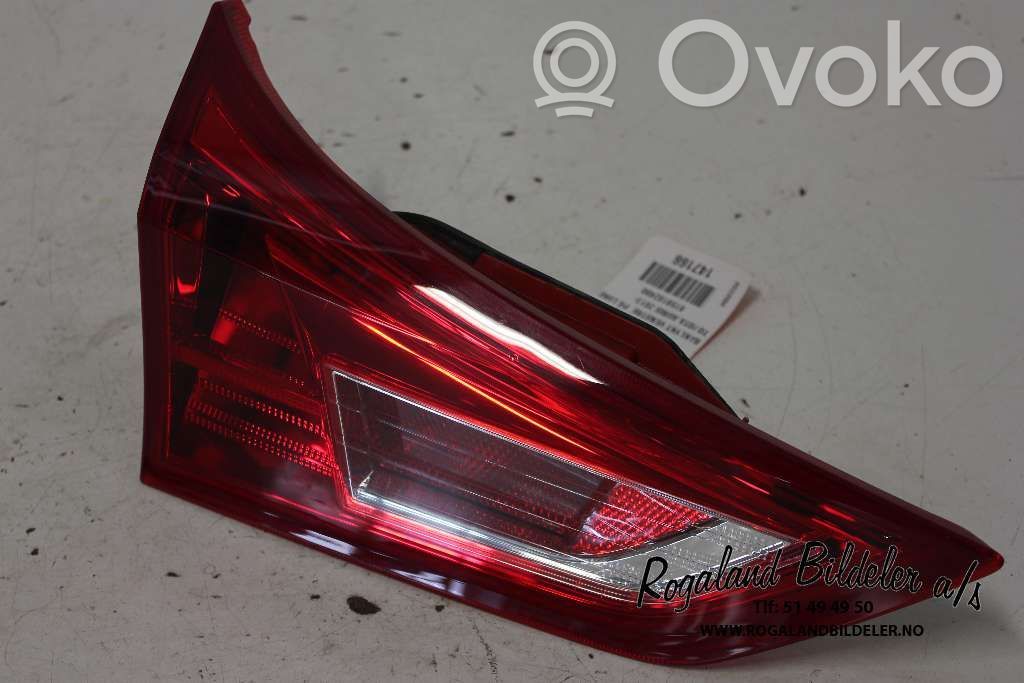 Toyota Auris E180 Lampă spate în caroserie 
