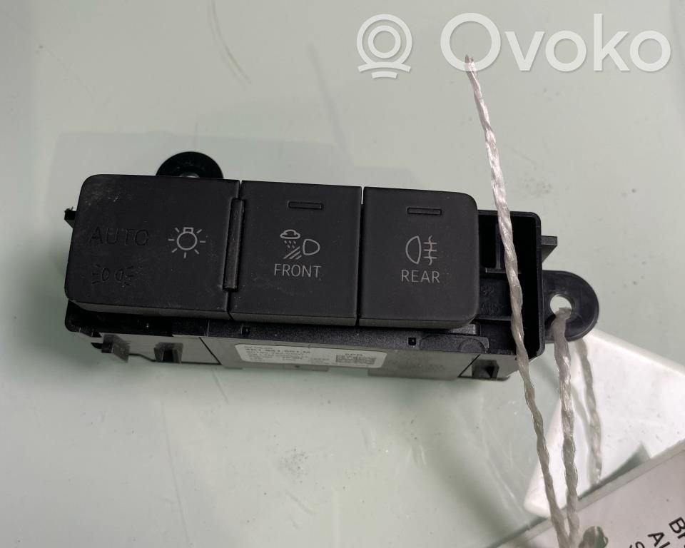 Audi e-tron Light switch 