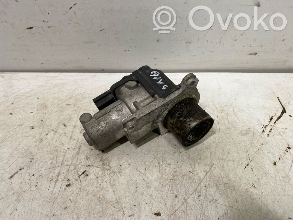 Volkswagen Touran I Soupape vanne EGR