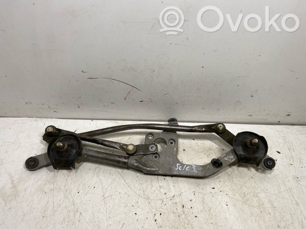 Toyota Auris E180 Etupyyhkimen vivusto 