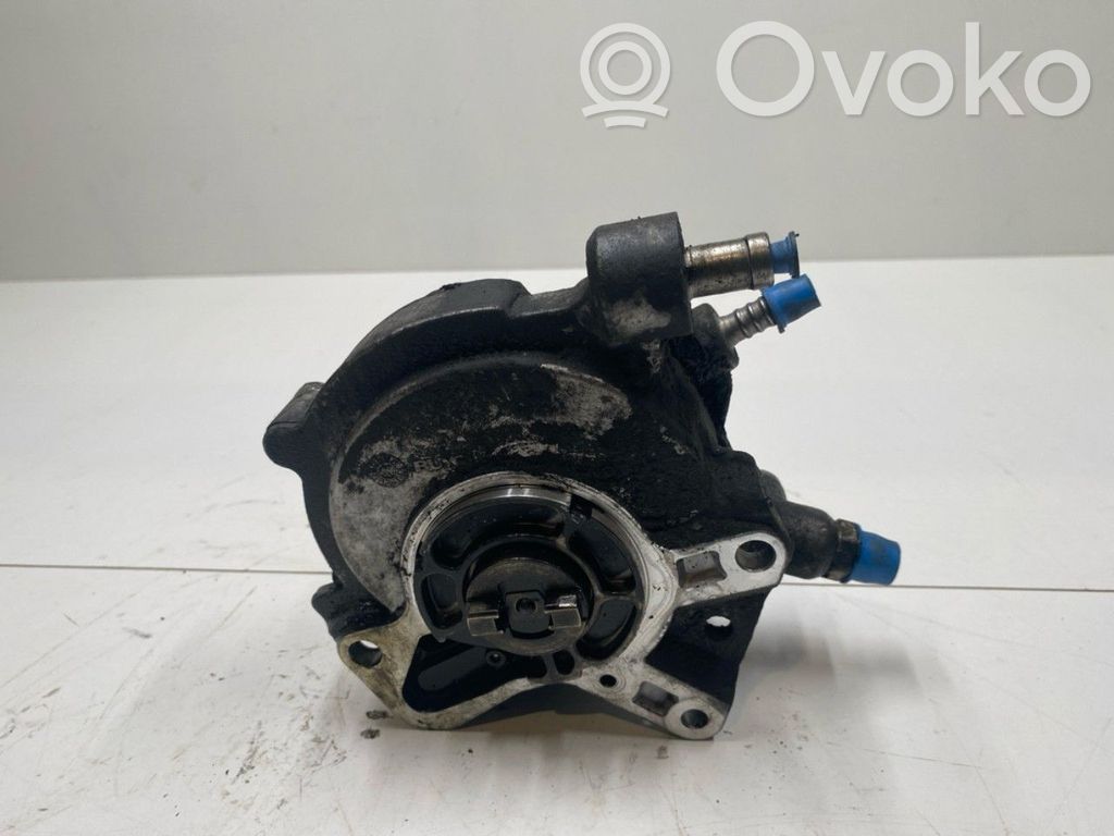 Volkswagen Transporter - Caravelle T5 Bomba interna de combustible 