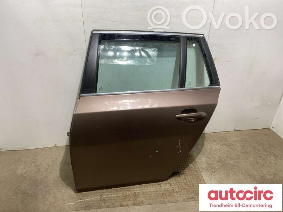 BMW 5 E60 E61 Aizmugurējās durvis 