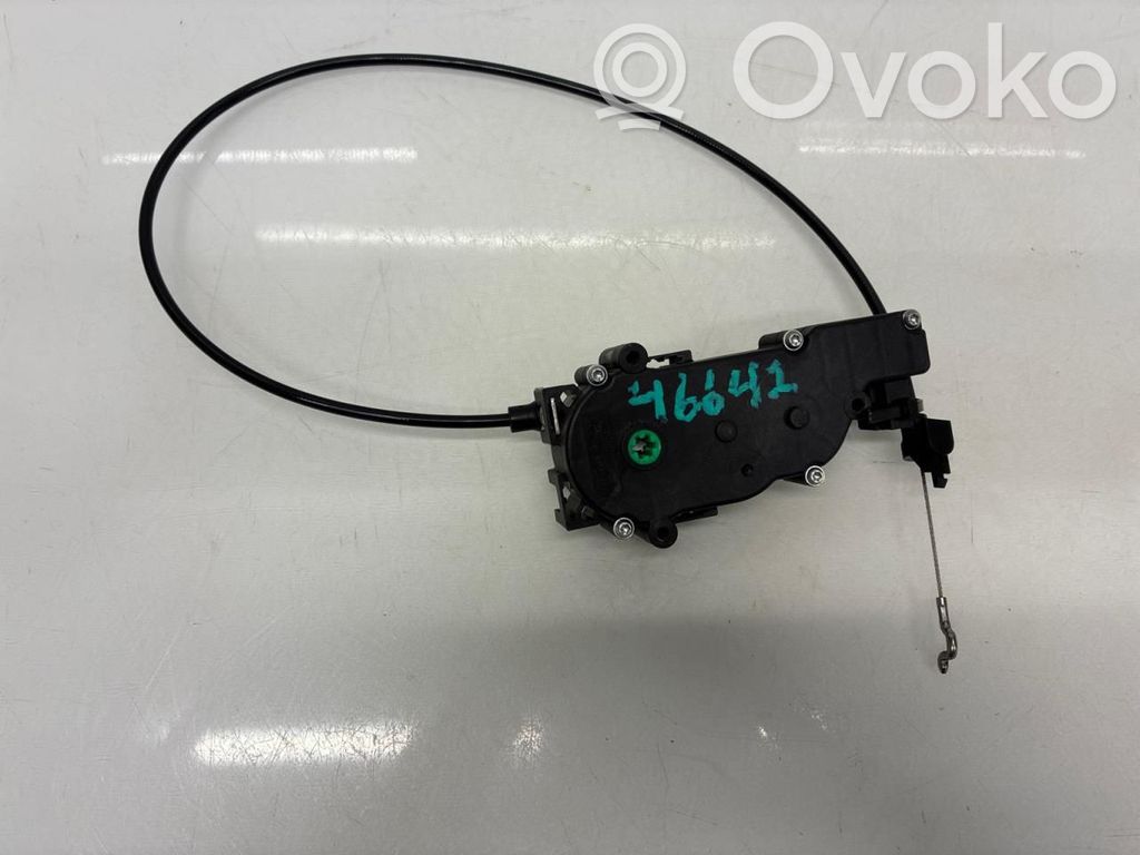 Tesla Model S Tailgate lock latch 
