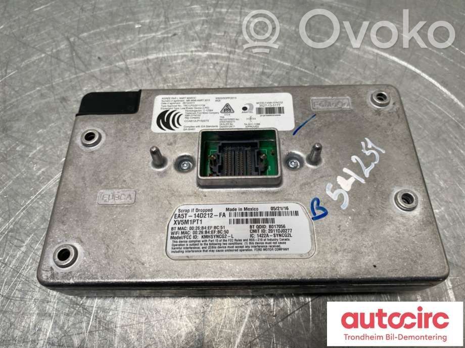 Ford Kuga II Audio system kit 