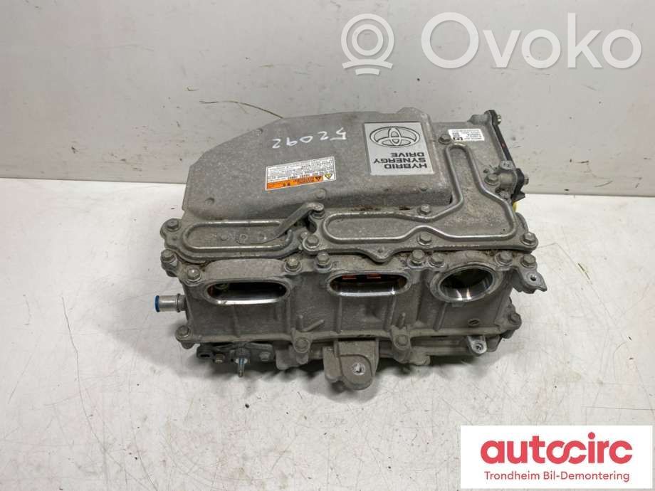 Toyota Yaris Falownik / Przetwornica napięcia 