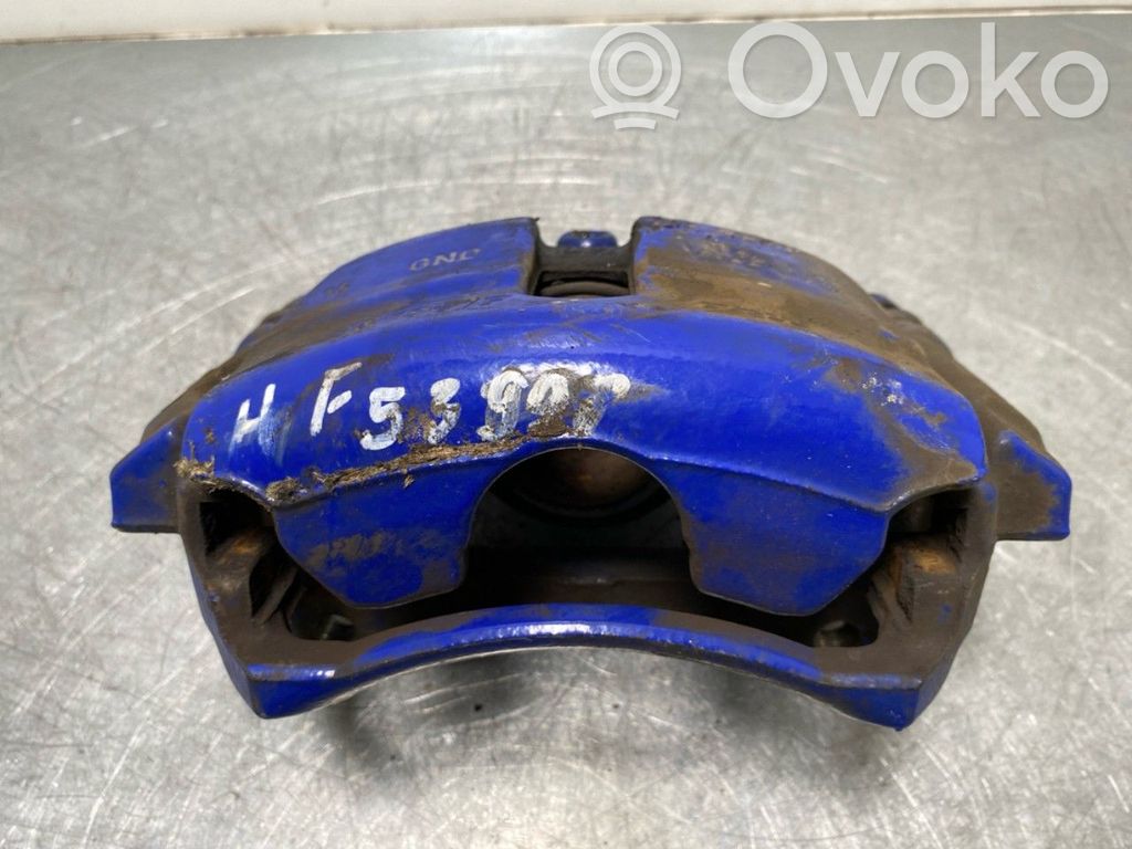 Volkswagen PASSAT B8 Zacisk hamulcowy przedni 