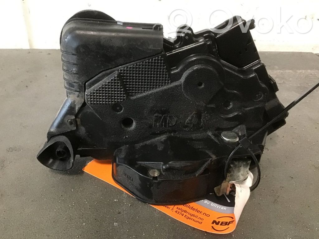Toyota Prius (NHW20) Serratura portiera anteriore