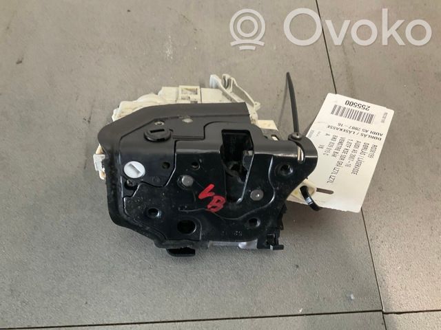 Takaoven lukko   8K0839015C,8K0839015C,8K0839015C