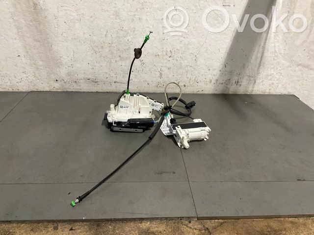 Tesla Model X Türschloss vorne 