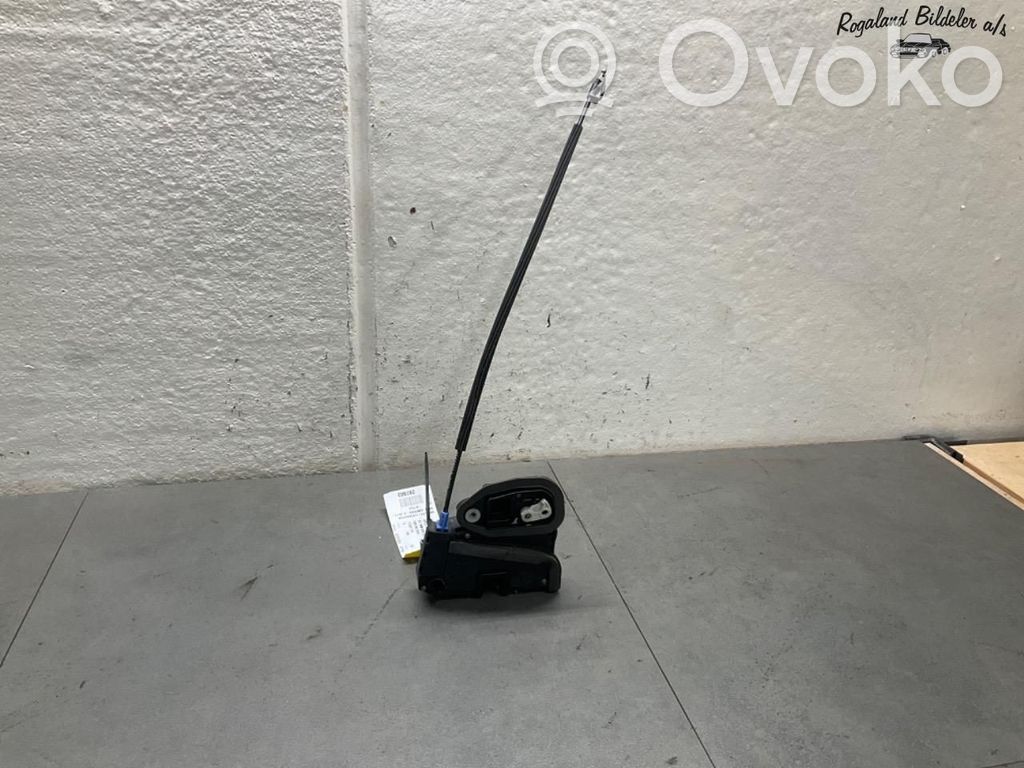 Front door lock   13507136,13507136,13507136,13507136