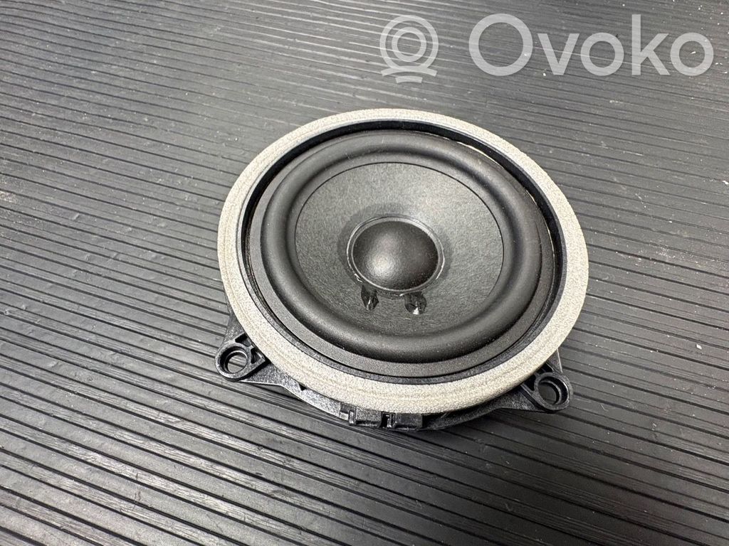 BMW iX Altavoz de la puerta delantera 