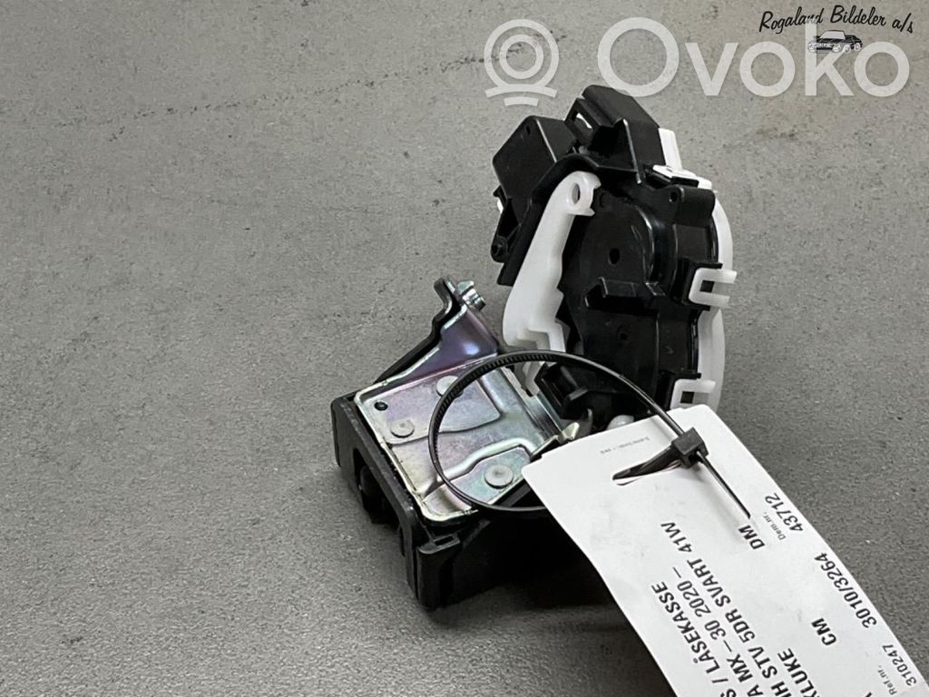 Mazda MX-30 Front door lock 