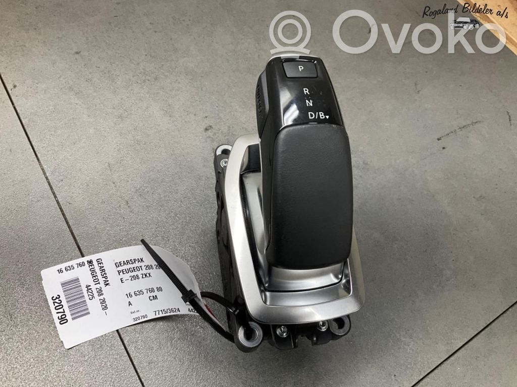 Peugeot 208 II Selector de viteze 