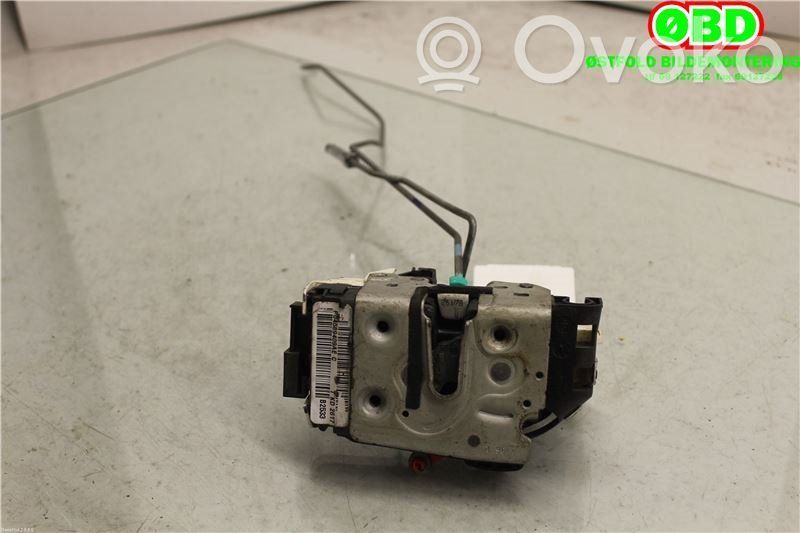 Dodge Caliber Front door lock 