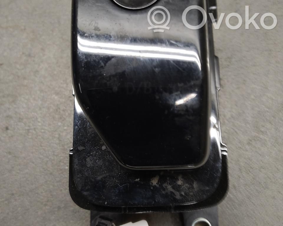 Nissan Ariya Selector de cambios 
