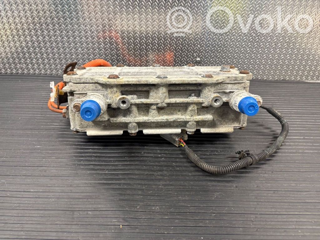 Peugeot iOn Válvula de control del calentador del refrigerante 