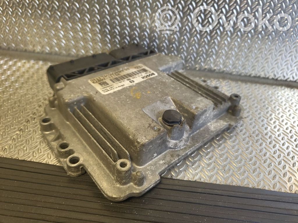 KIA Ceed Motorsteuergerät ECU 