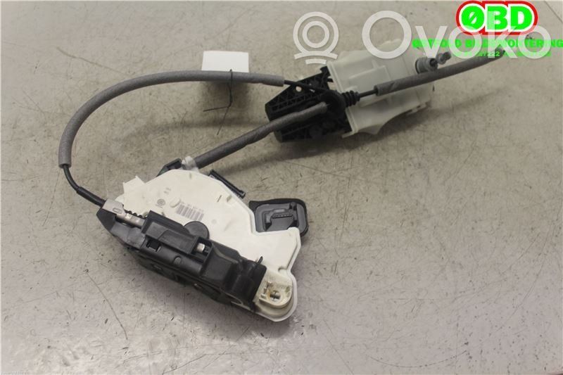 Etuoven lukko   5E1837015,5E1837015B,5E1837015,5E1837015B