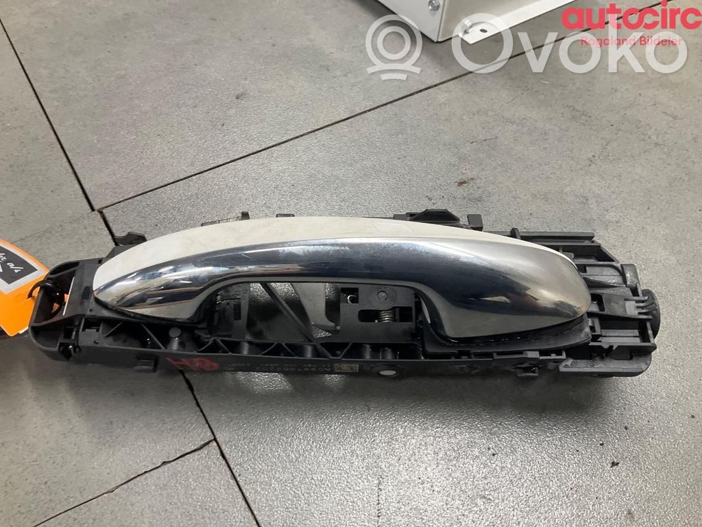 Mercedes-Benz EQB Manecilla externa puerta trasera