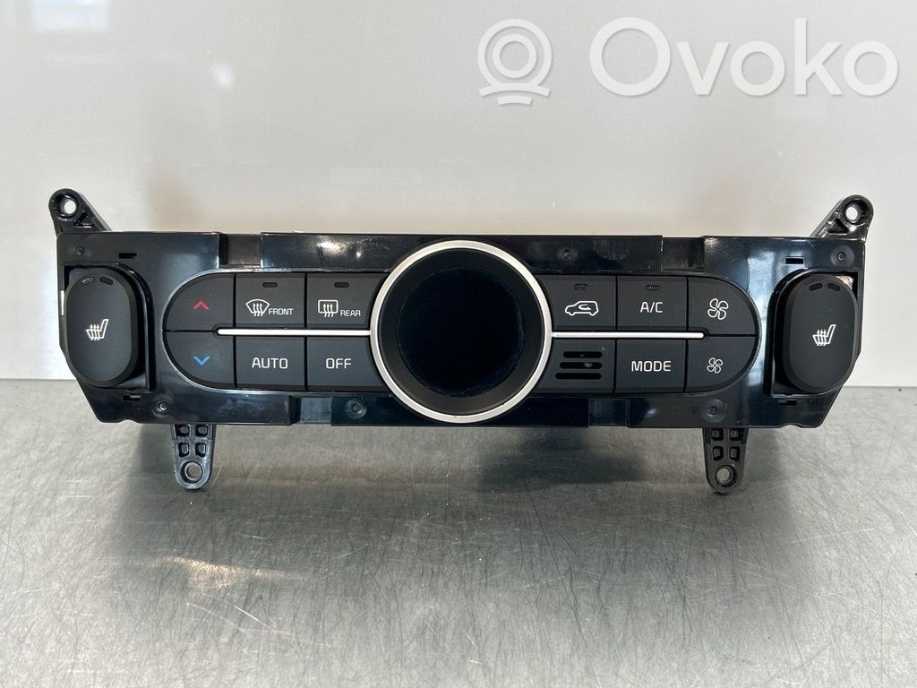 KIA Soul Climate control/heater control trim 