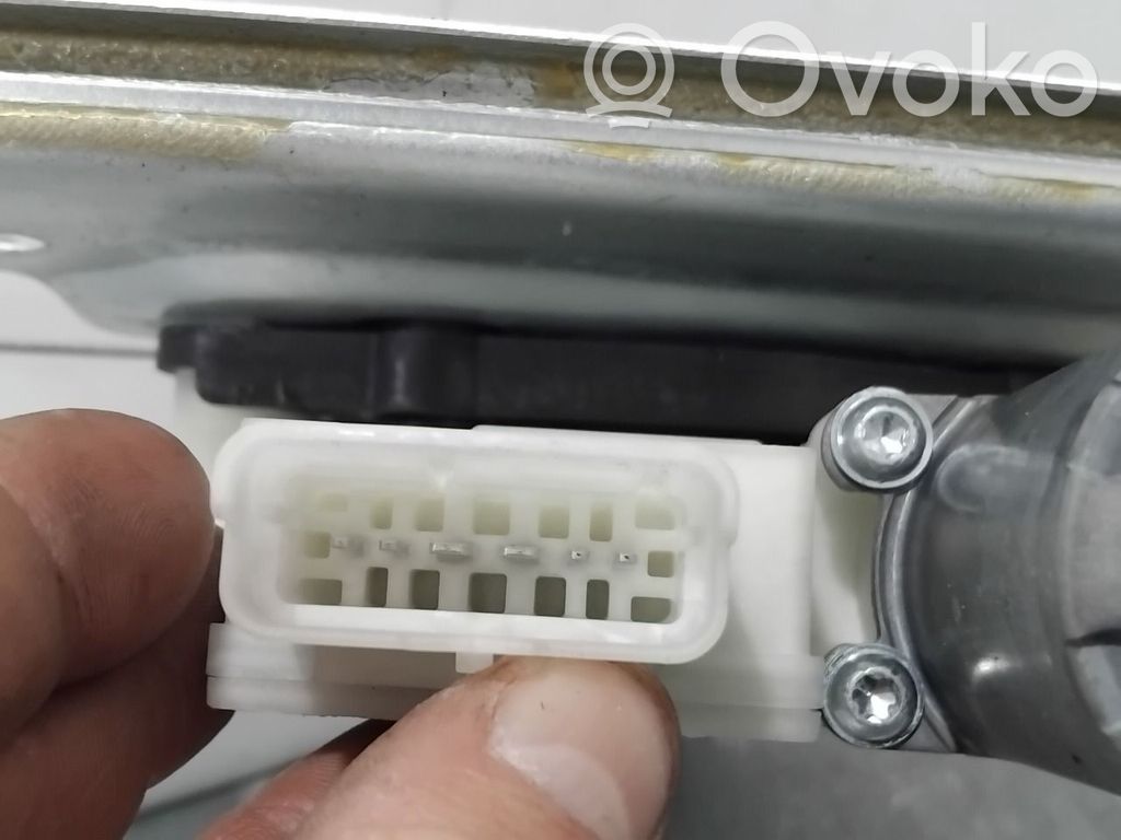 Nissan Qashqai Elektriskais loga pacelšanas mehānisms bez motoriņa 